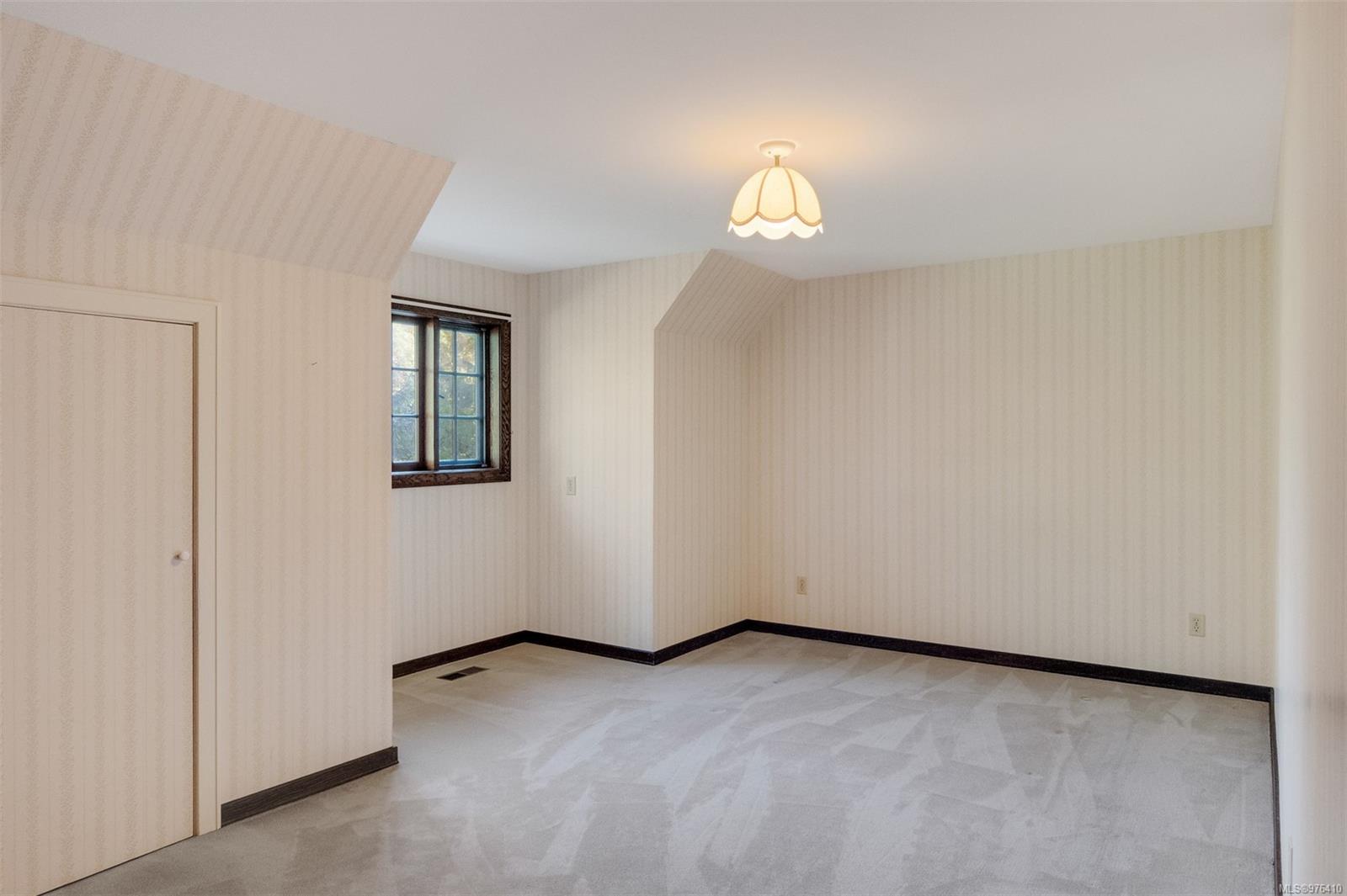 5161 Old West Saanich Rd