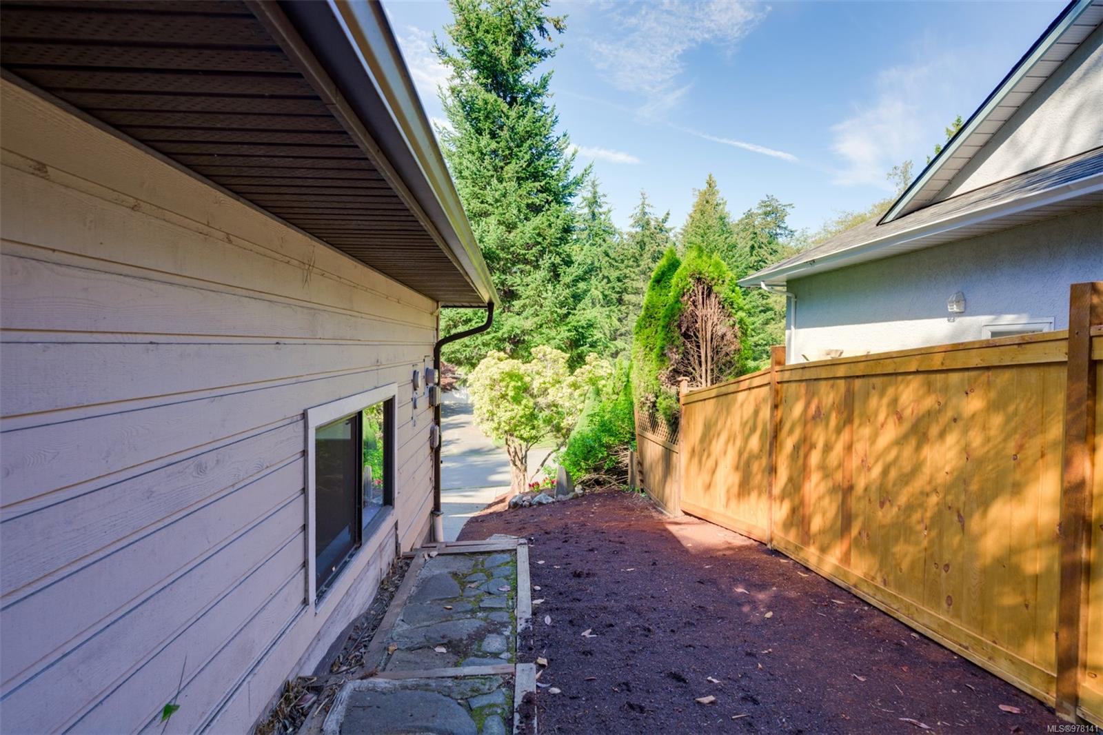 10925 Prentice Pl