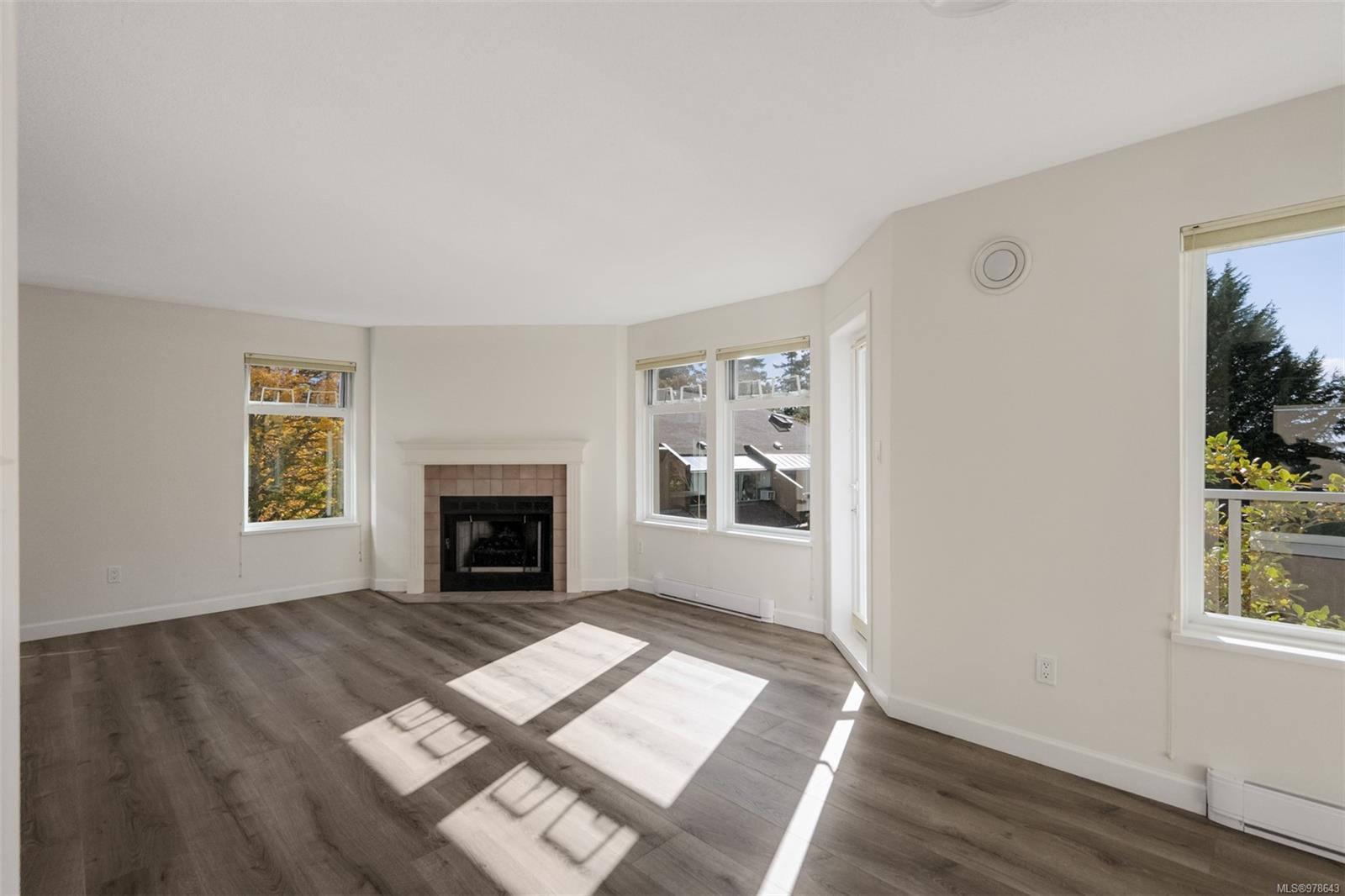 4678 Elk Lake Dr # 301C