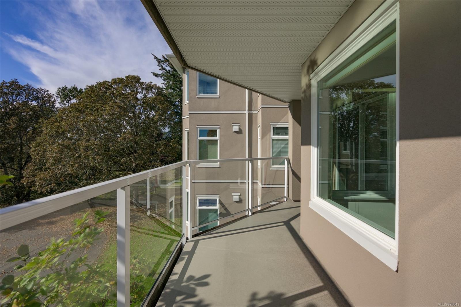 4678 Elk Lake Dr # 301C