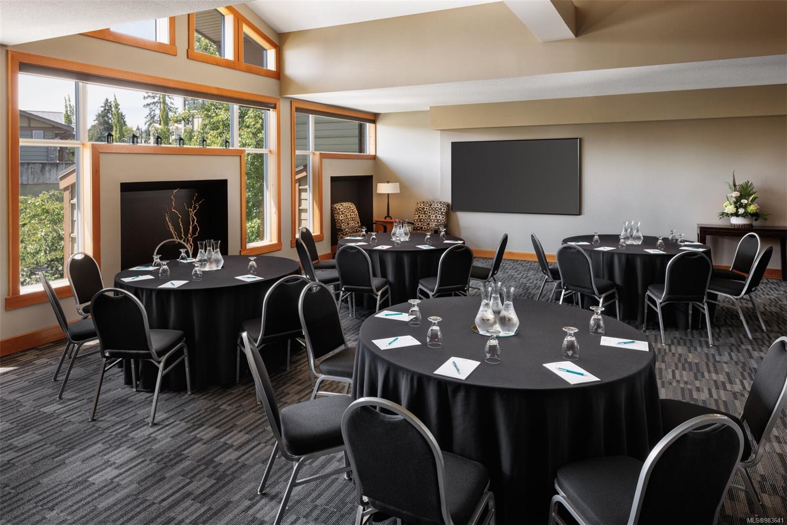 181 Beachside Dr # 404A