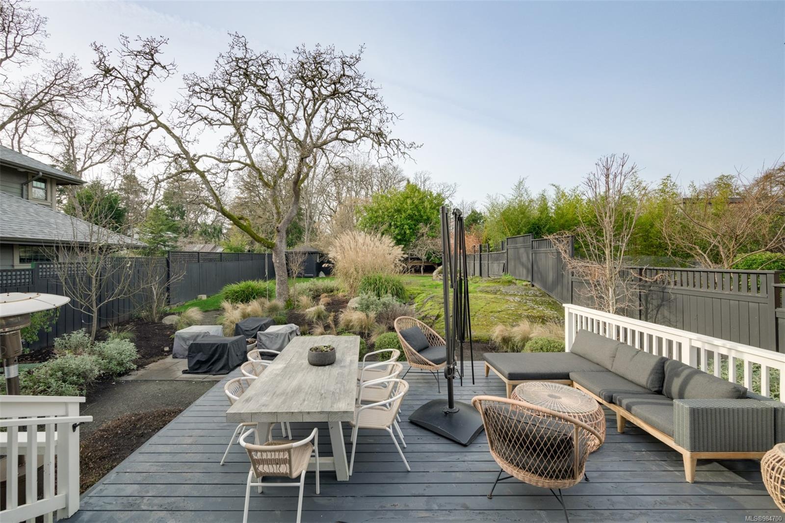 1248 Hewlett Pl