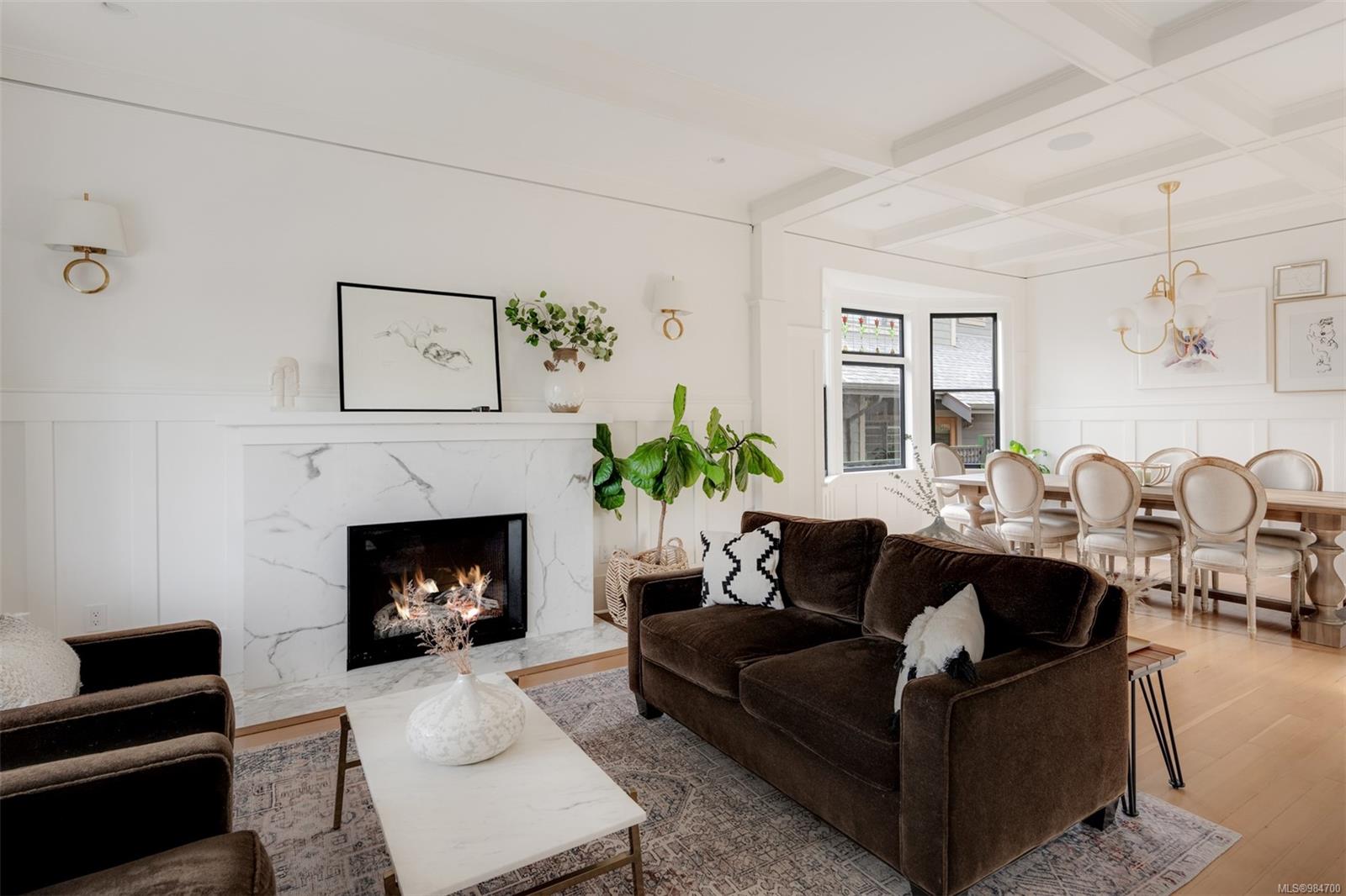 1248 Hewlett Pl