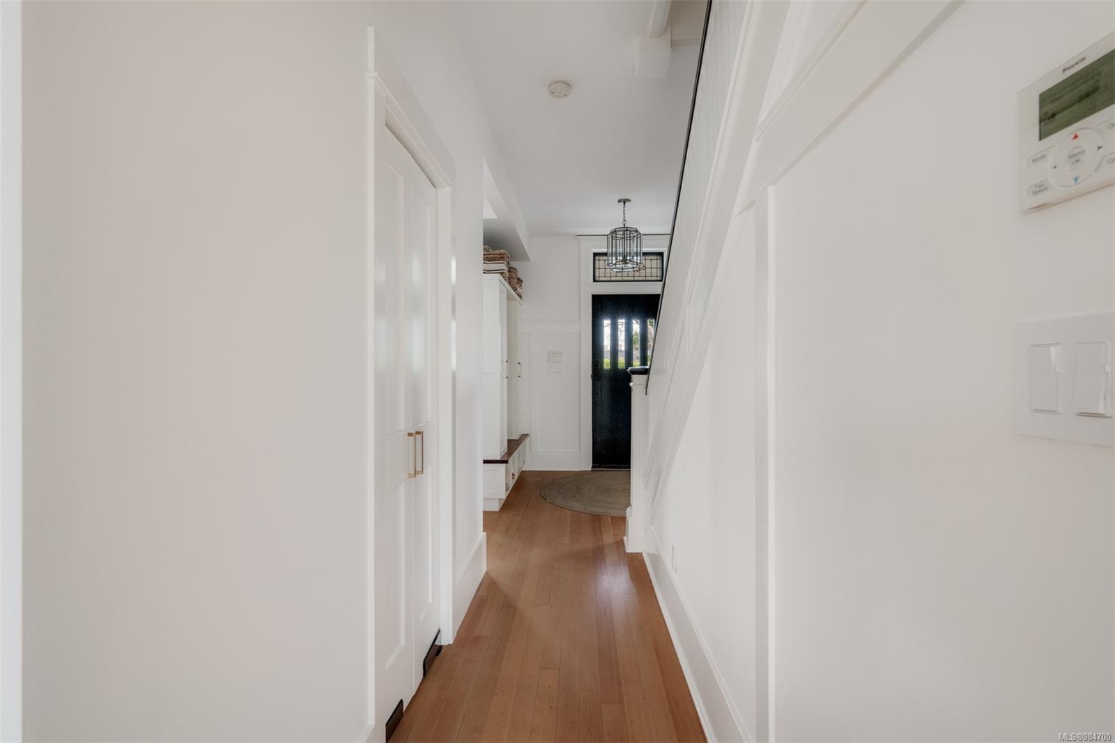 1248 Hewlett Pl