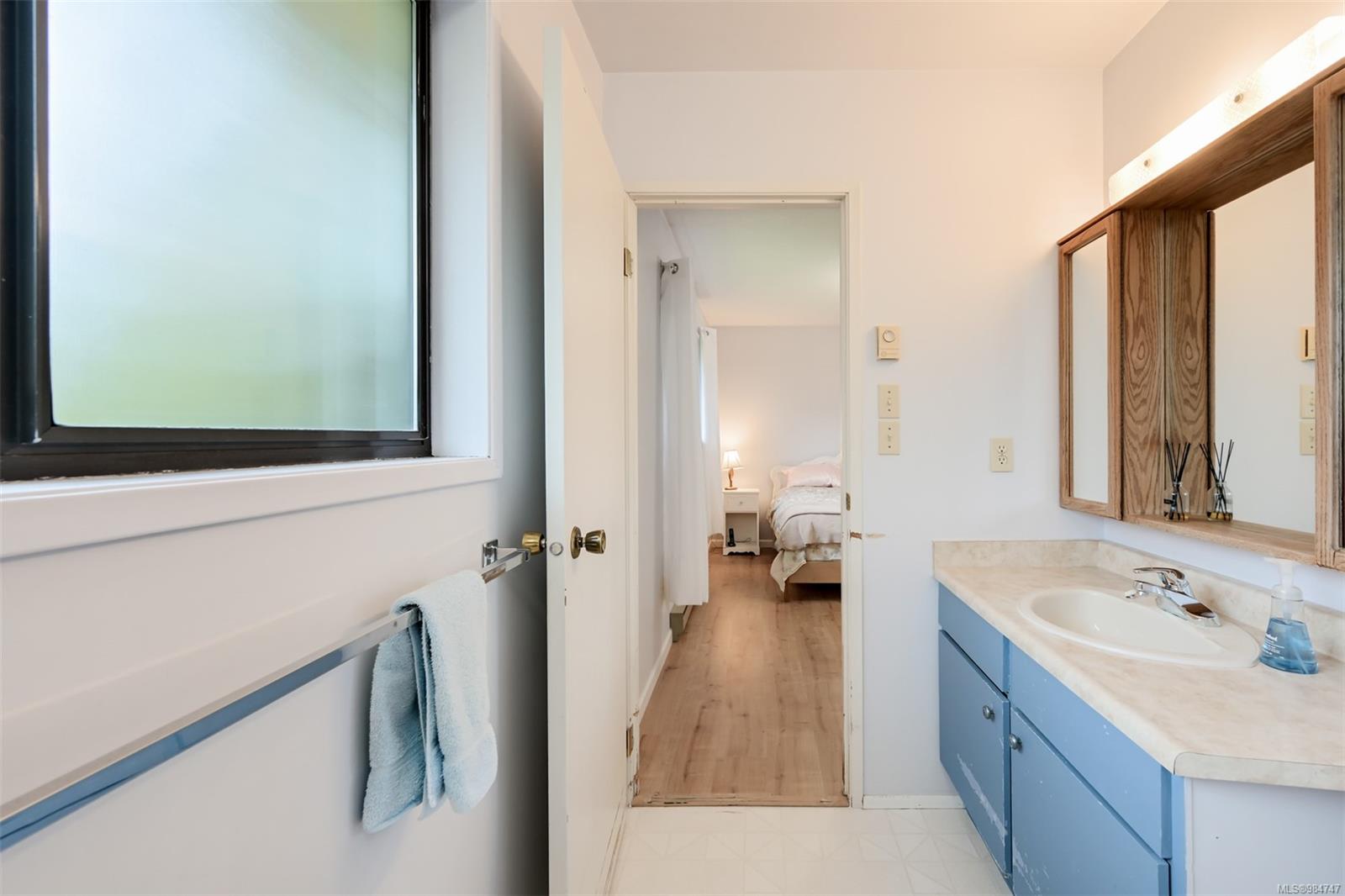 2157 Naomi Pl