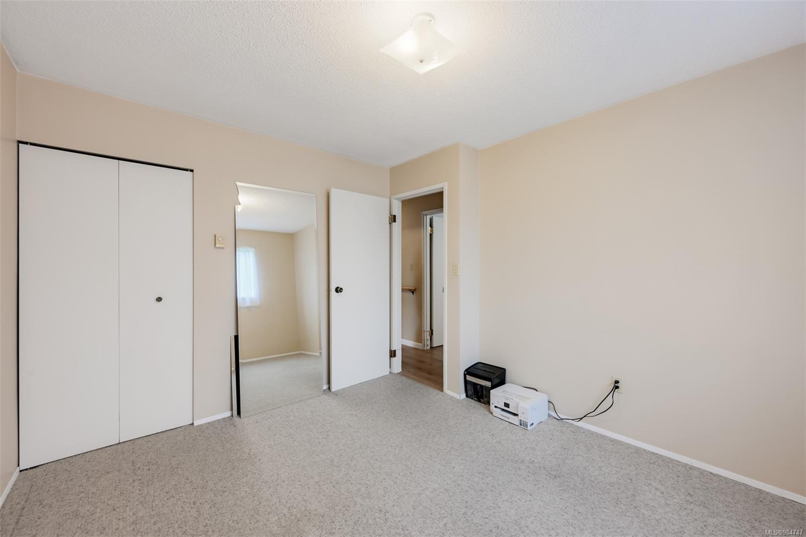 2157 Naomi Pl
