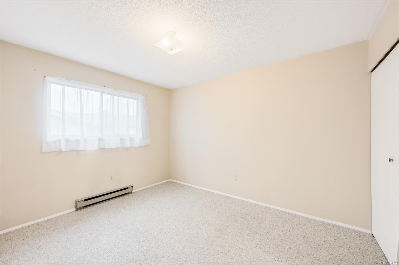 2157 Naomi Pl