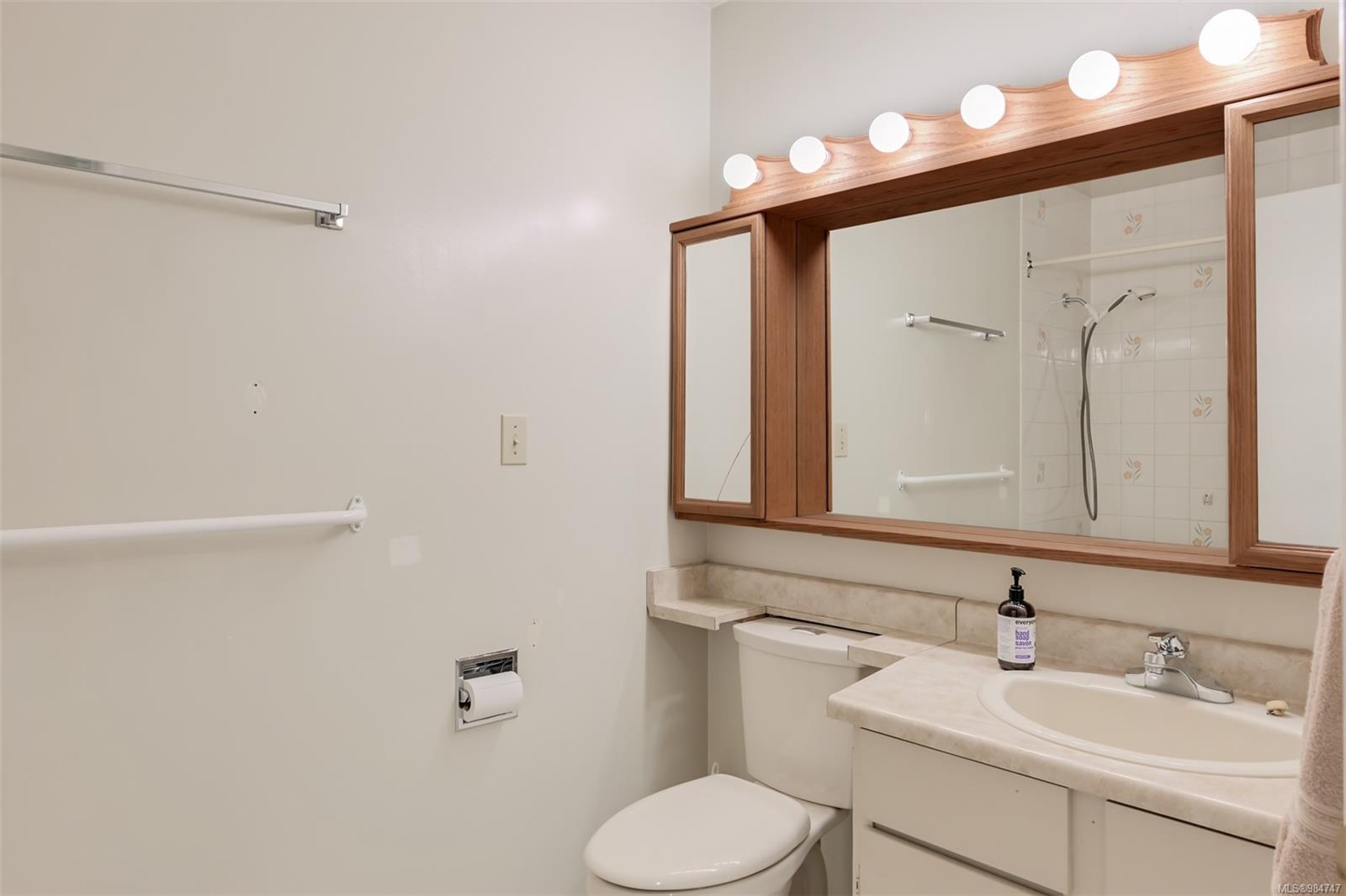2157 Naomi Pl