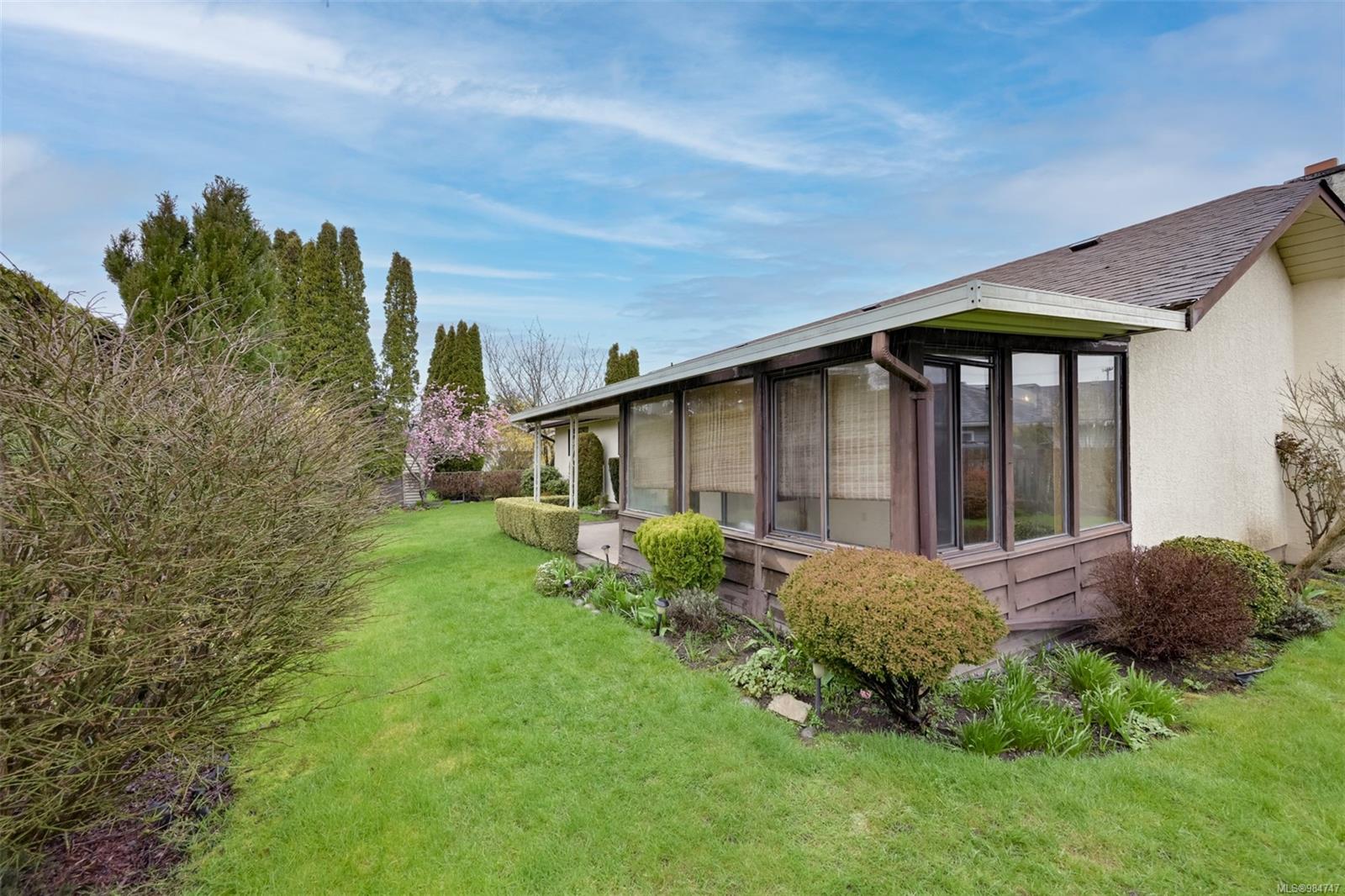 2157 Naomi Pl