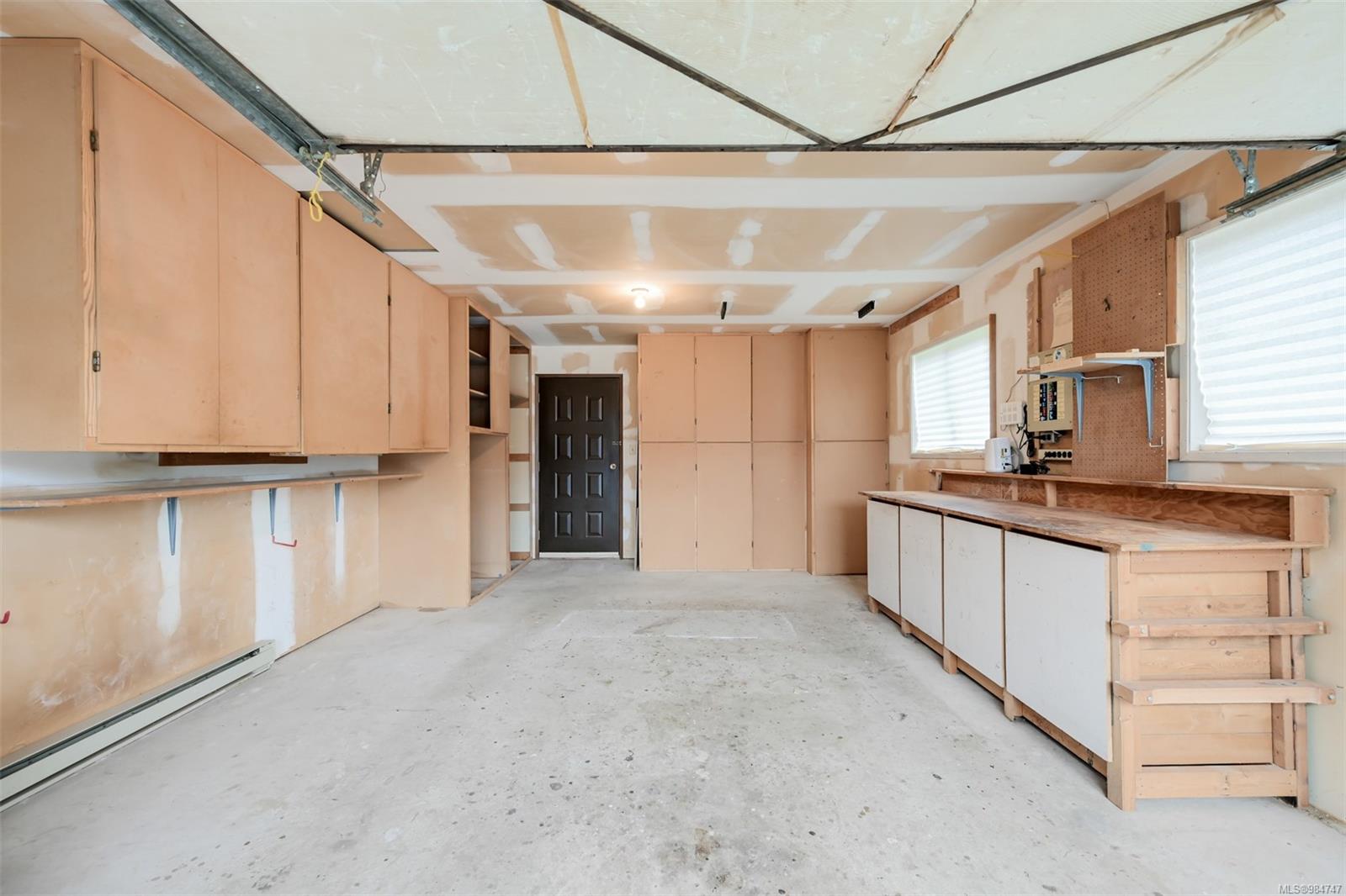 2157 Naomi Pl