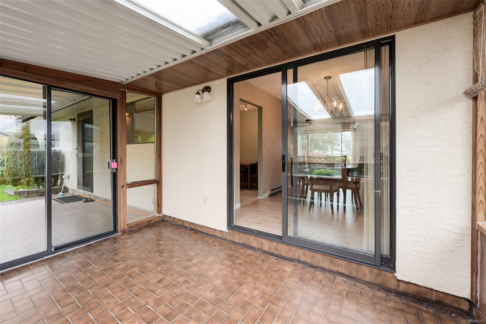 2157 Naomi Pl