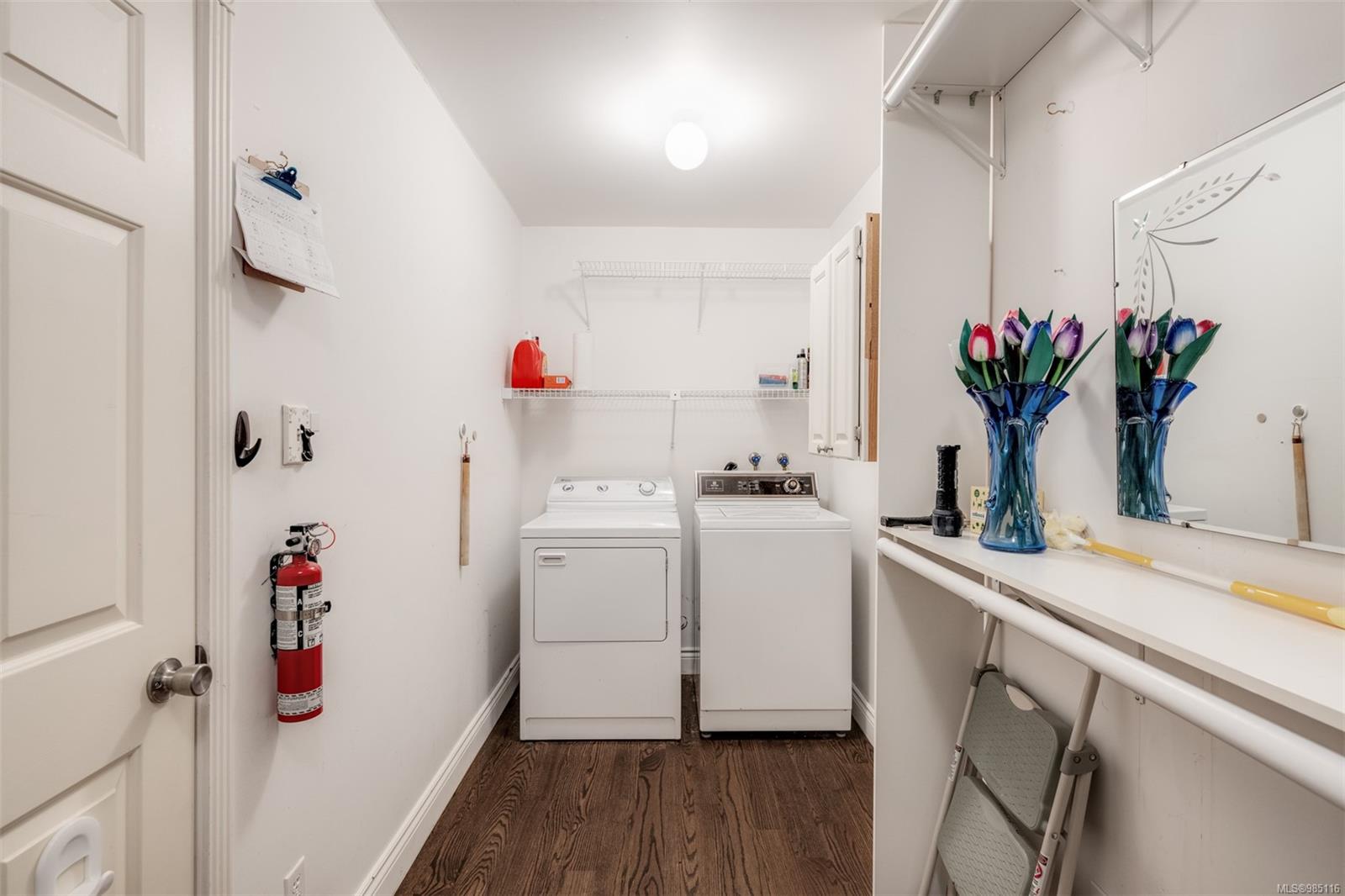 5110 Cordova Bay Rd # 39