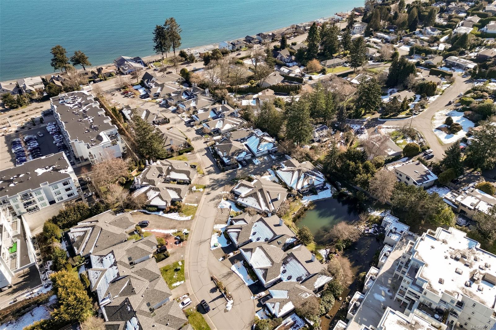 5110 Cordova Bay Rd # 39