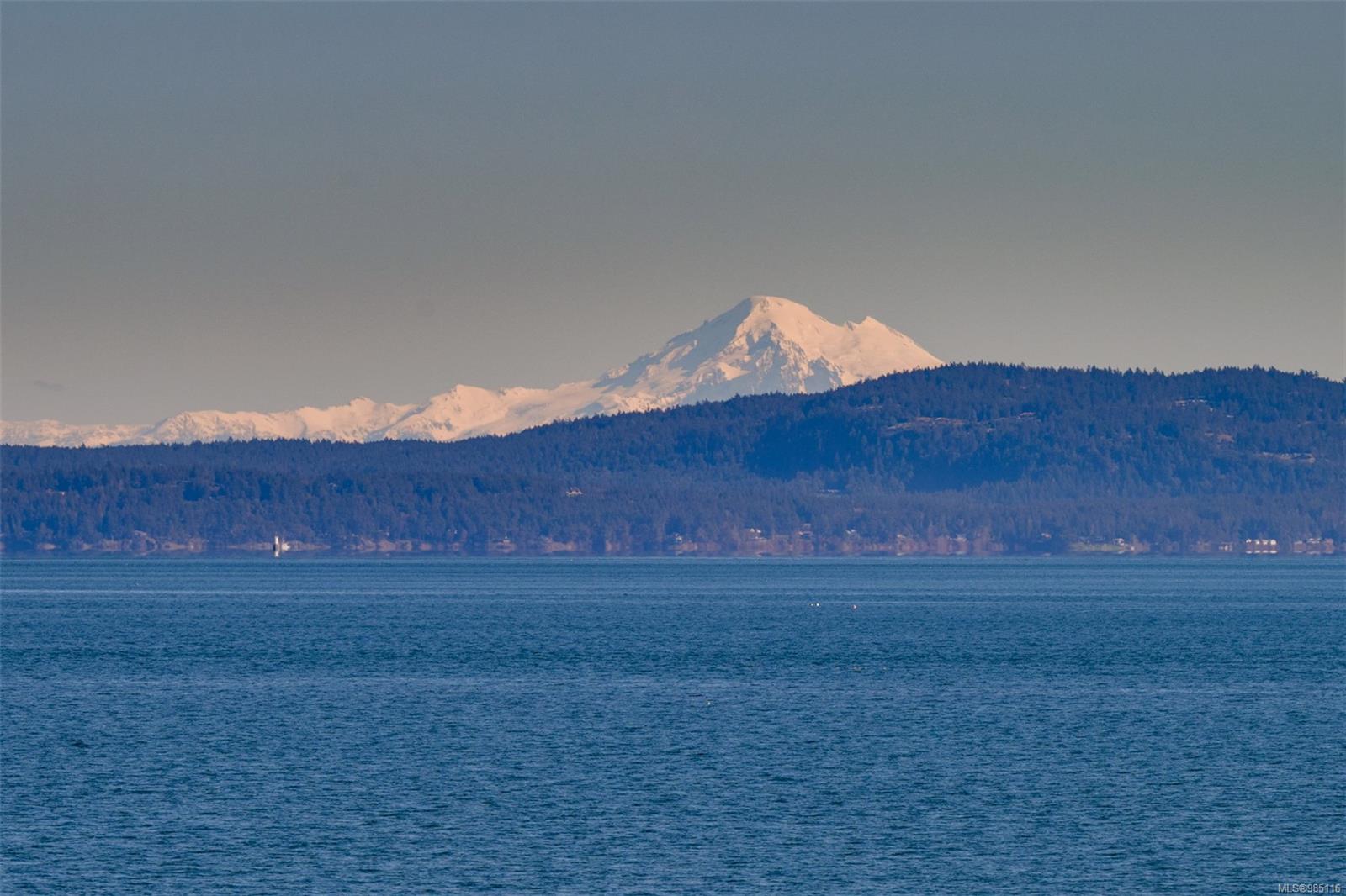 5110 Cordova Bay Rd # 39