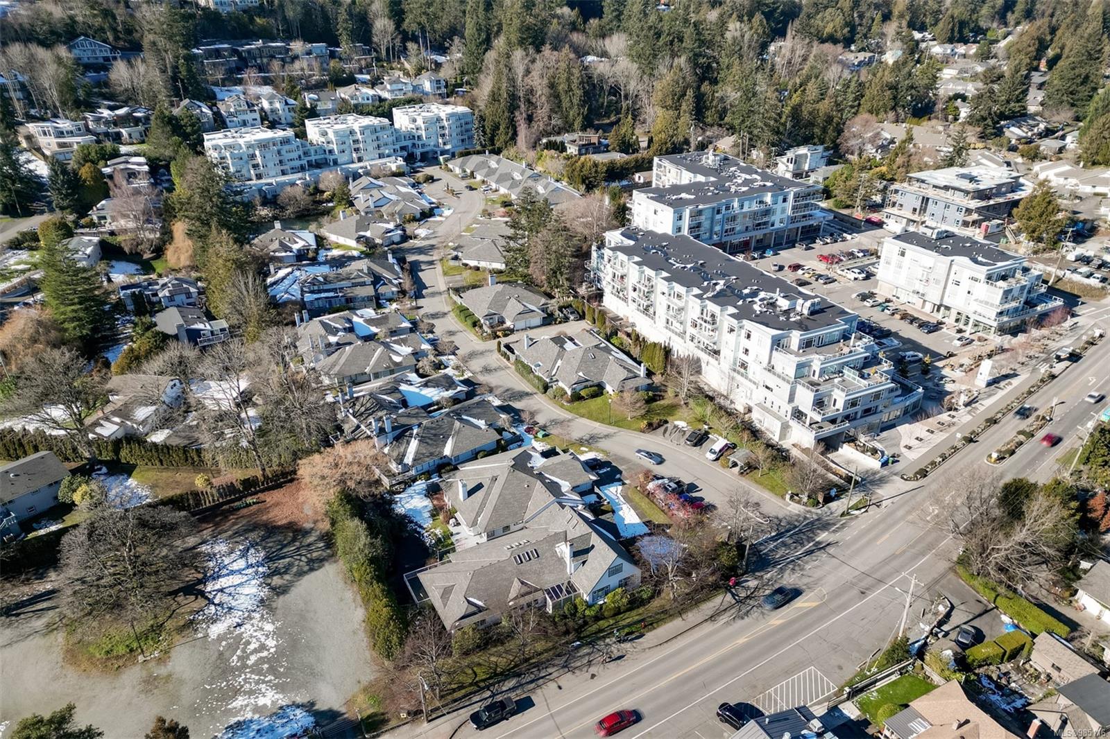 5110 Cordova Bay Rd # 39