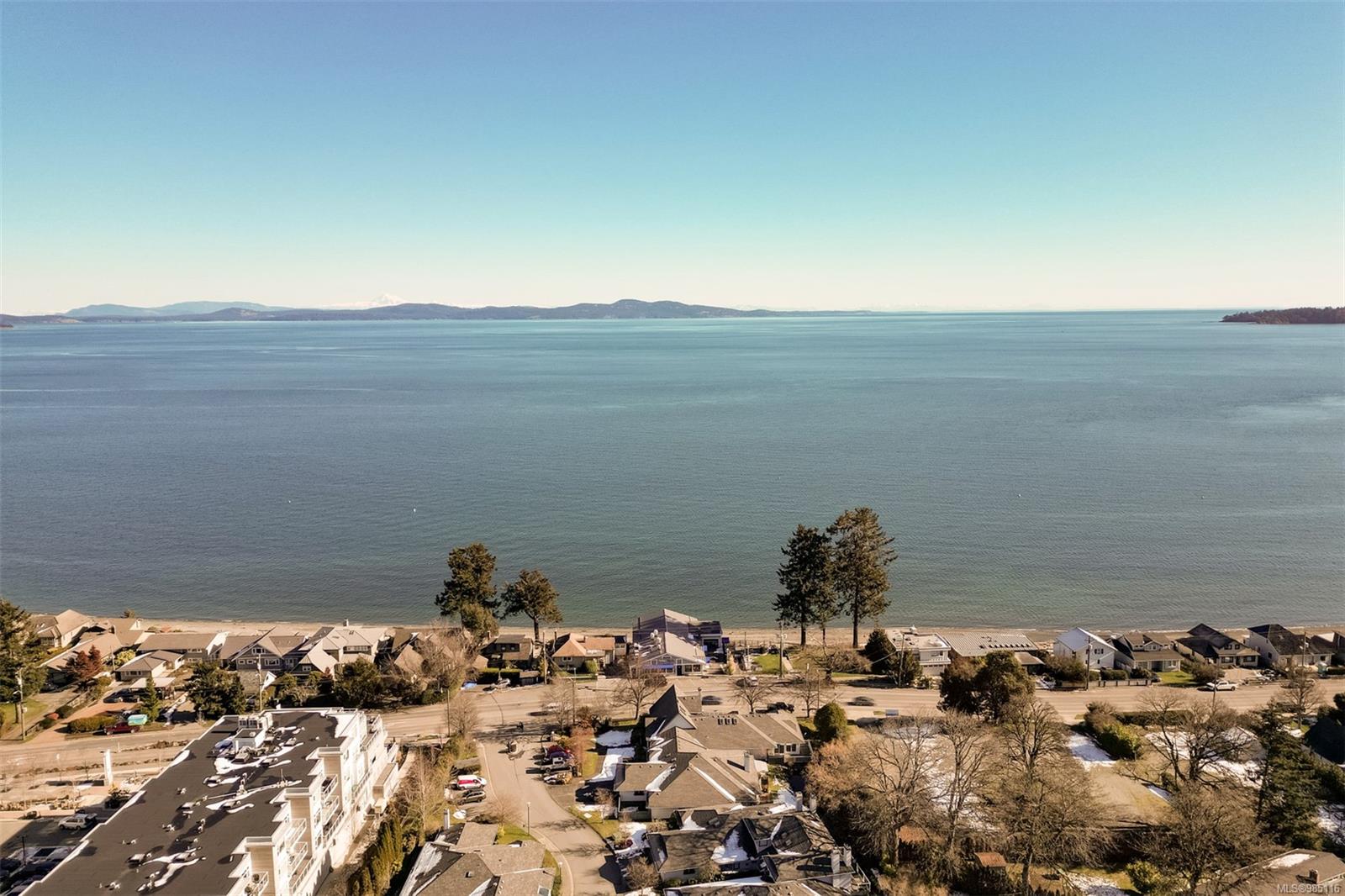 5110 Cordova Bay Rd # 39