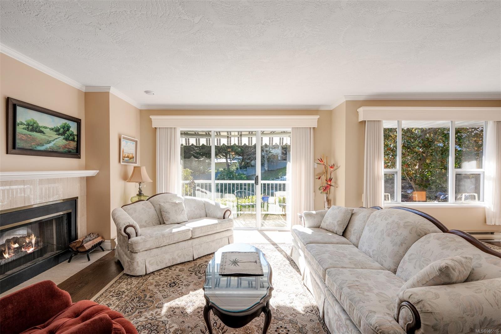 5110 Cordova Bay Rd # 39