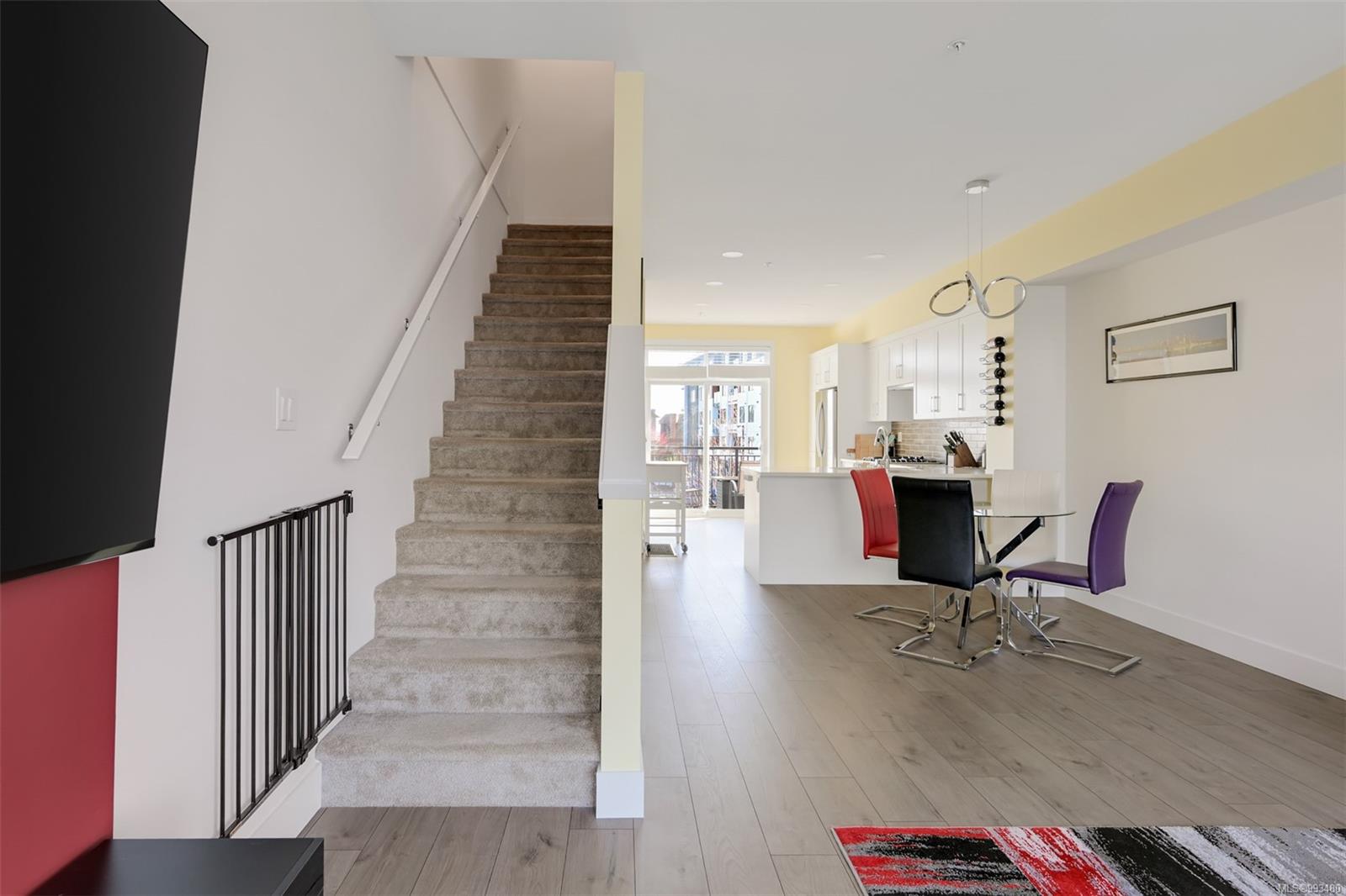 370 Latoria Blvd # 41