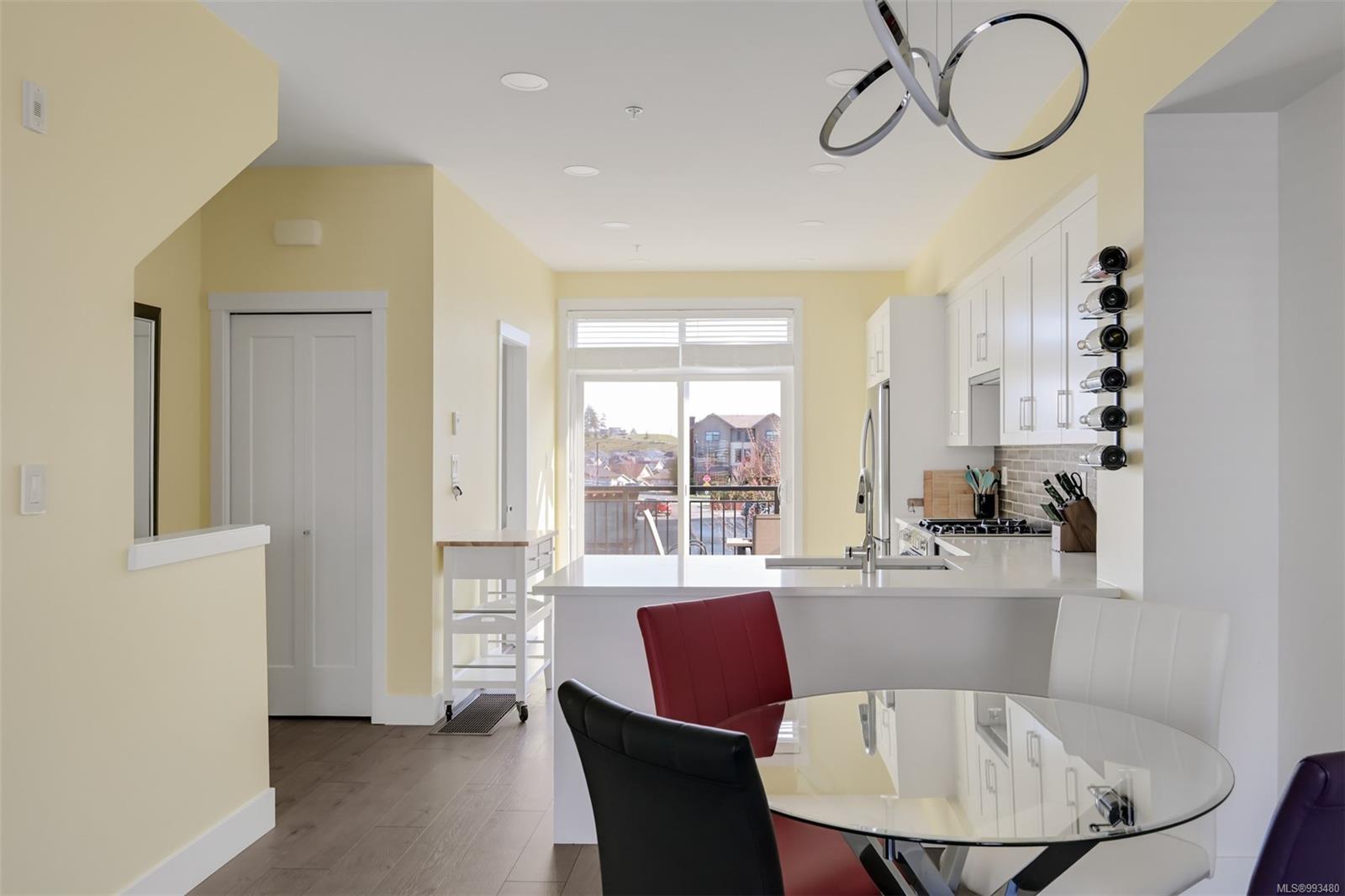 370 Latoria Blvd # 41