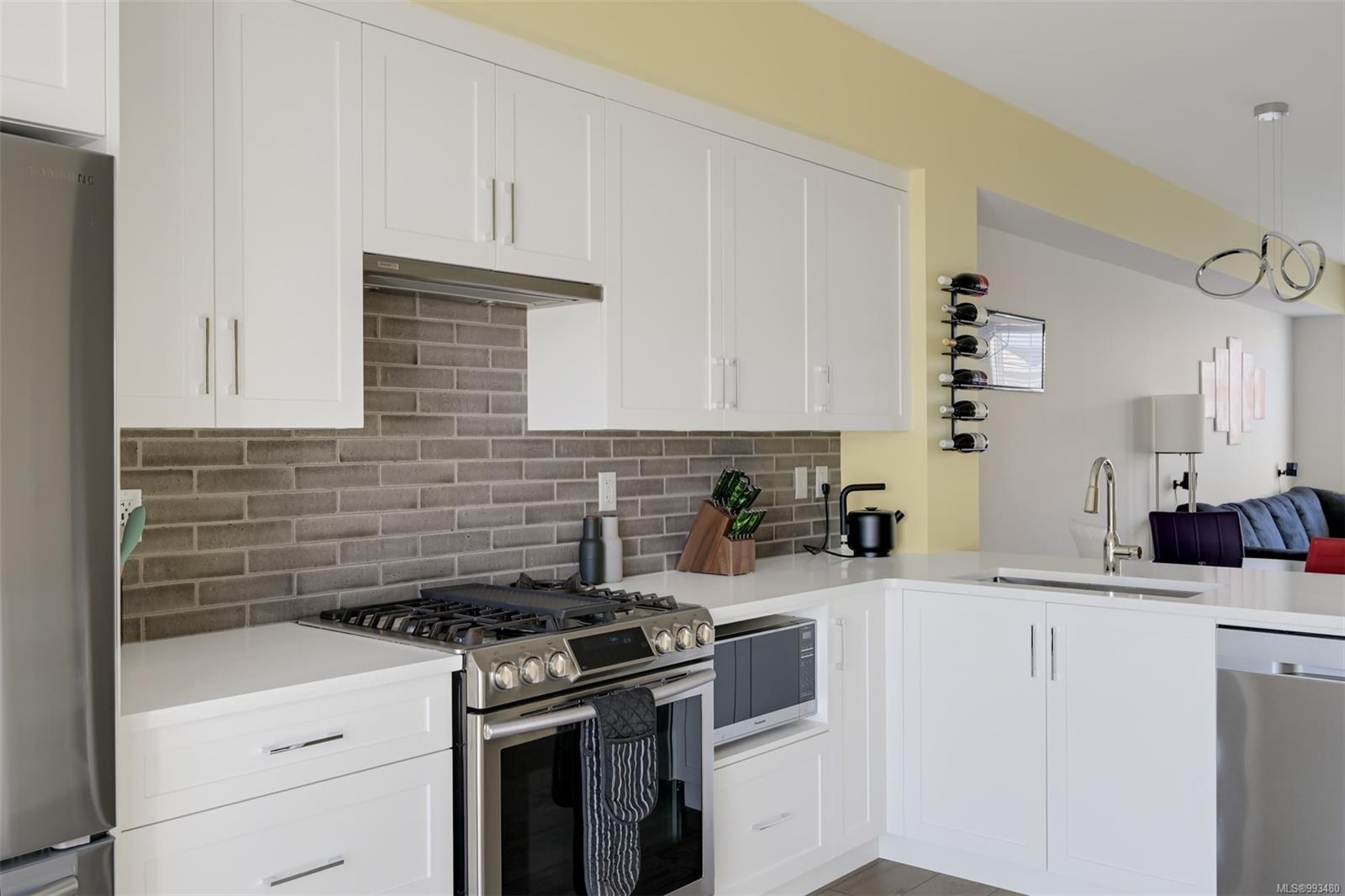 370 Latoria Blvd # 41