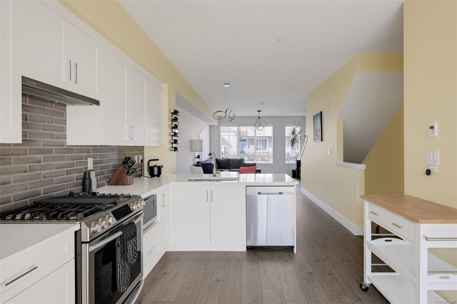 370 Latoria Blvd # 41