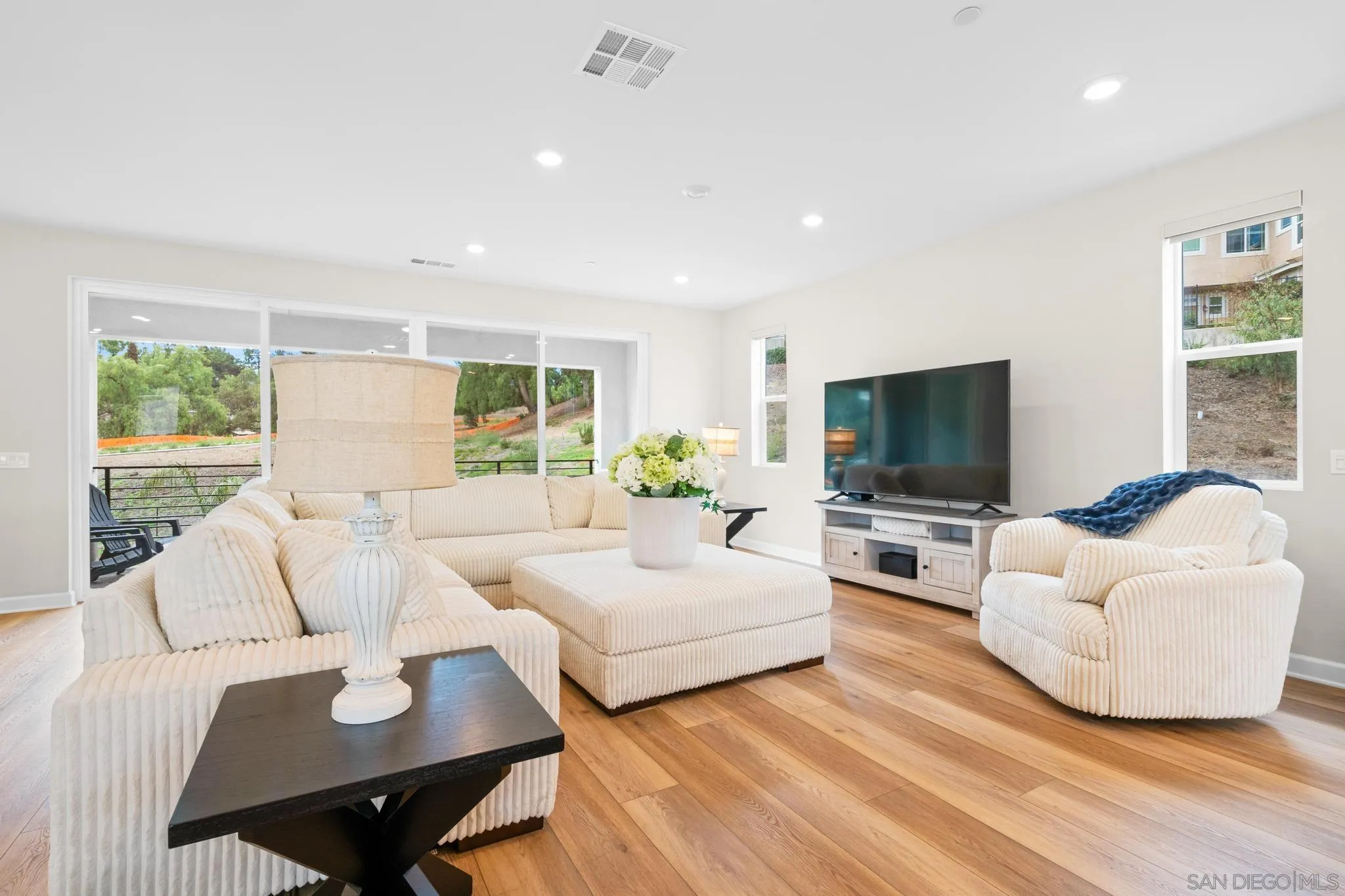 12112 Carter Lane