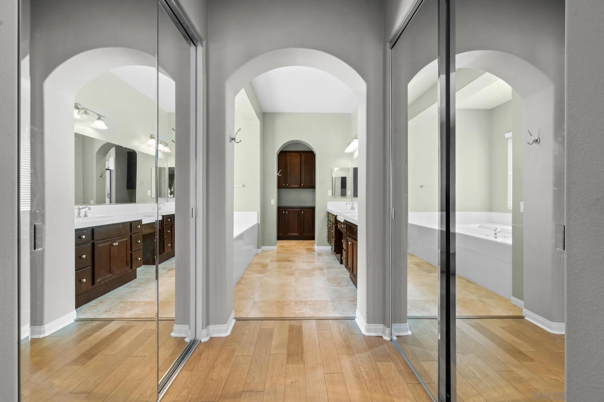3252 Hidden Estate Lane, Escondido
