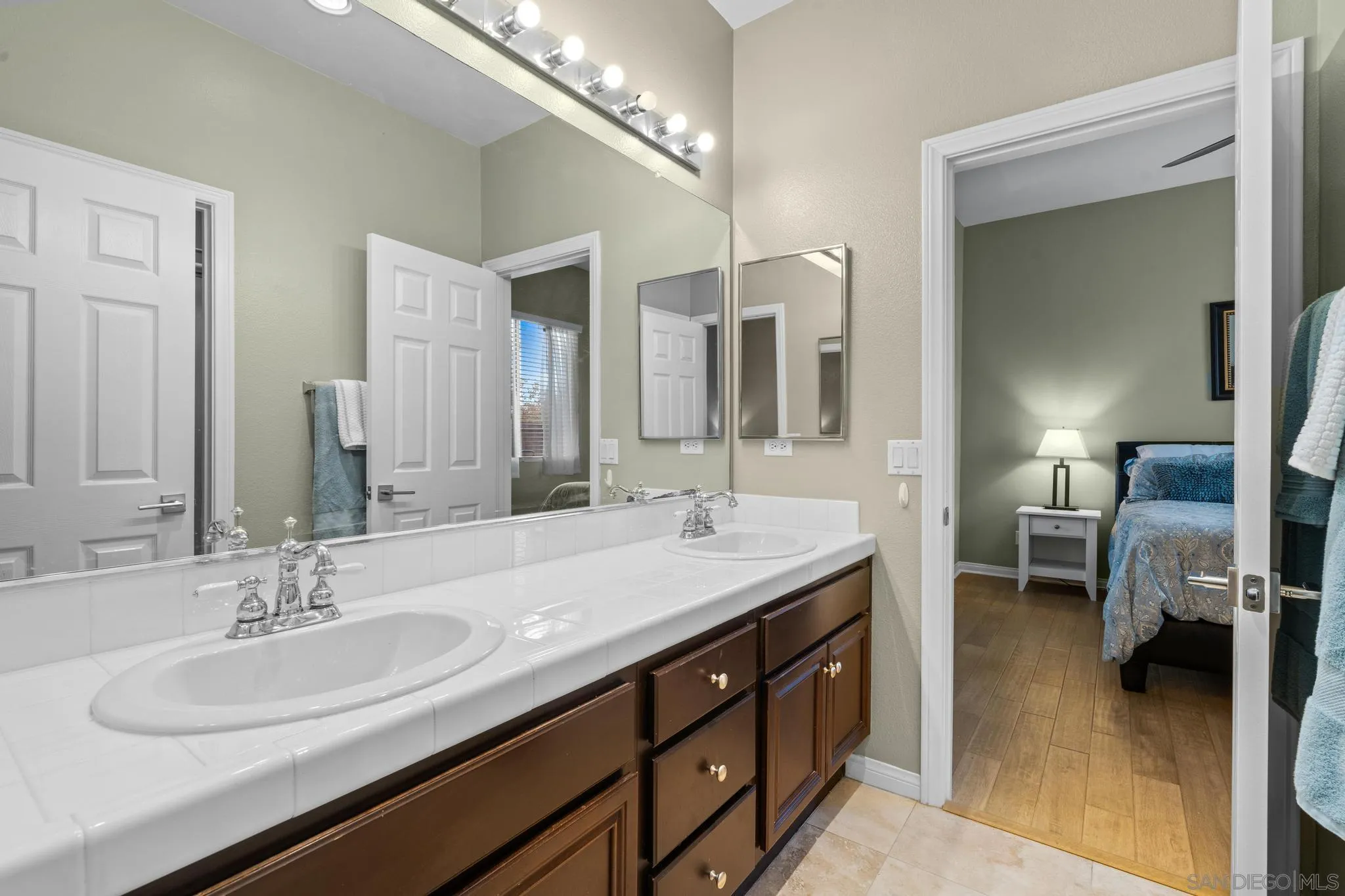 3252 Hidden Estate Lane, Escondido