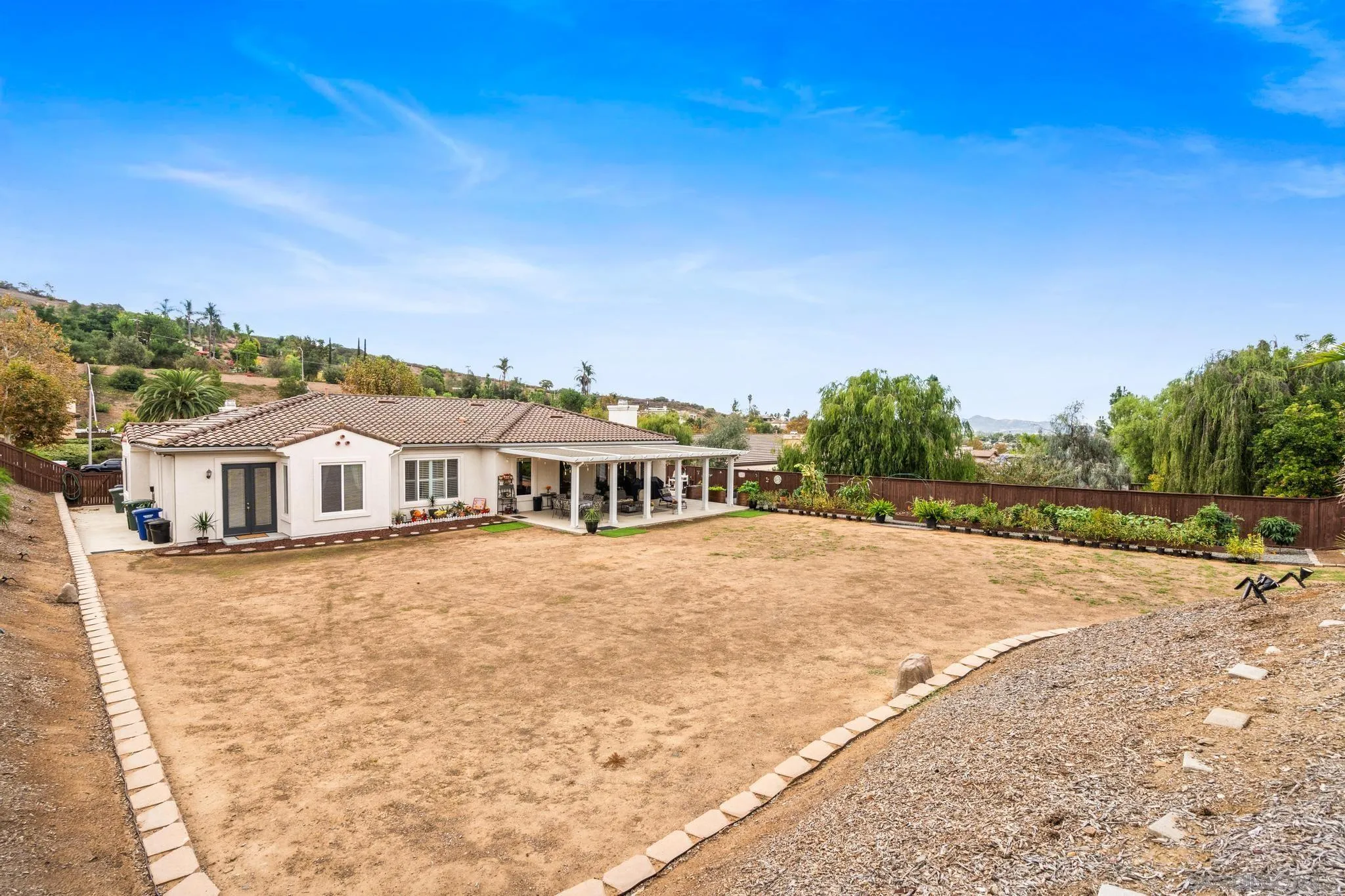 3252 Hidden Estate Lane, Escondido