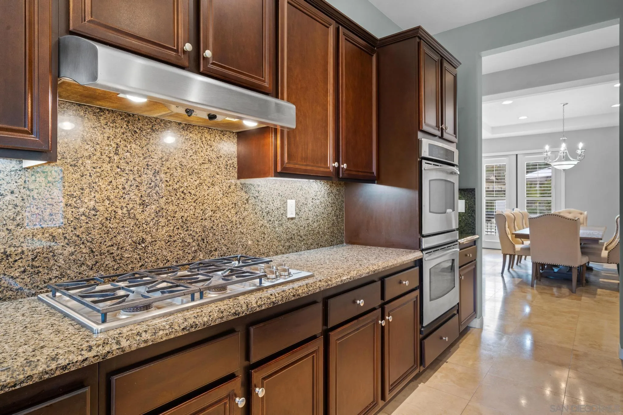 3252 Hidden Estate Lane, Escondido