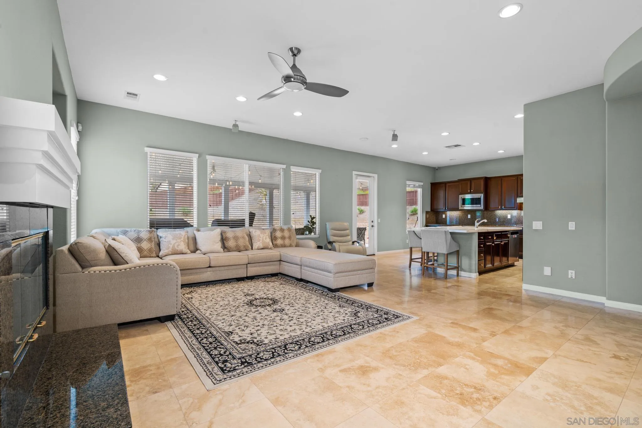 3252 Hidden Estate Lane, Escondido
