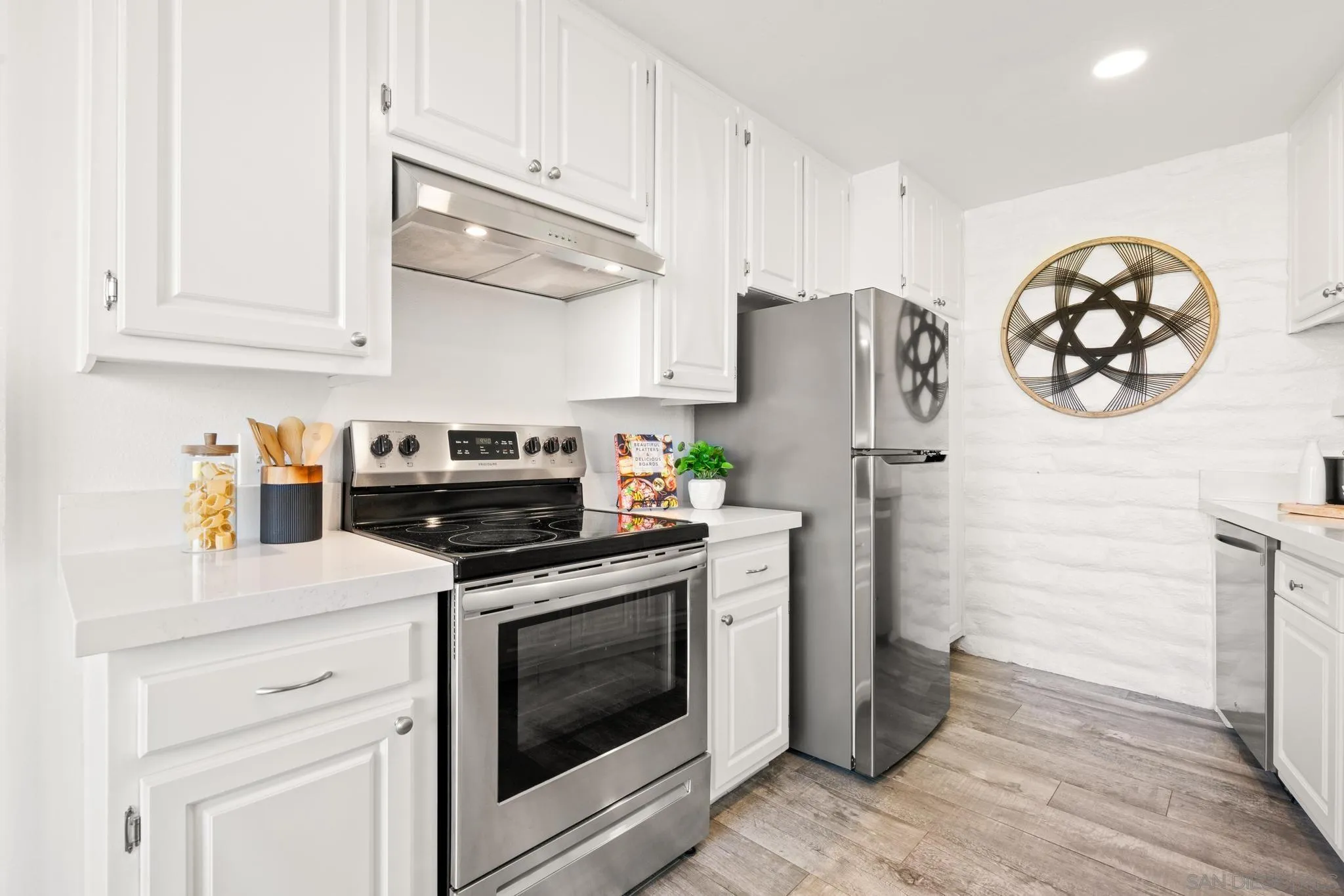 2544 Navarra Drive Unit 17