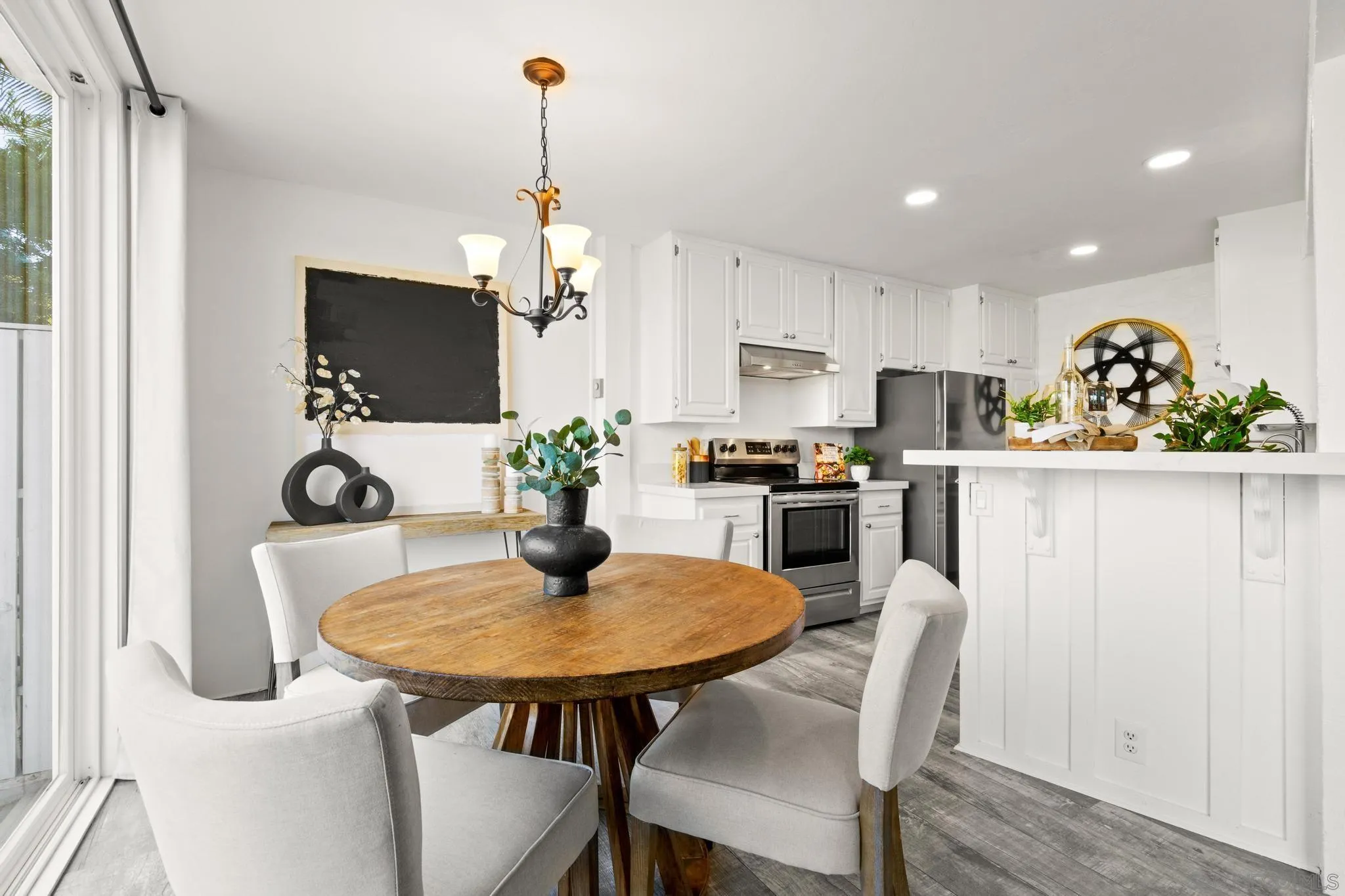 2544 Navarra Drive Unit 17