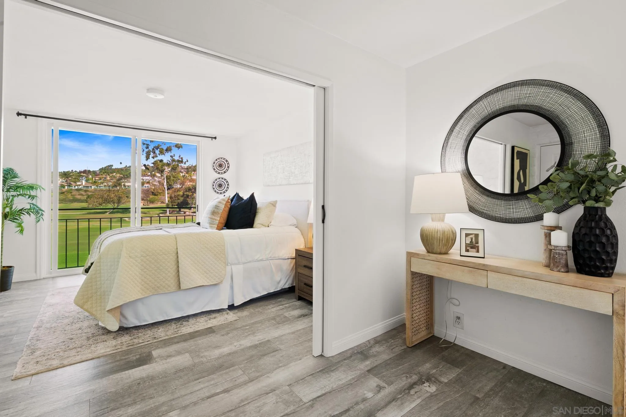 2544 Navarra Drive Unit 17