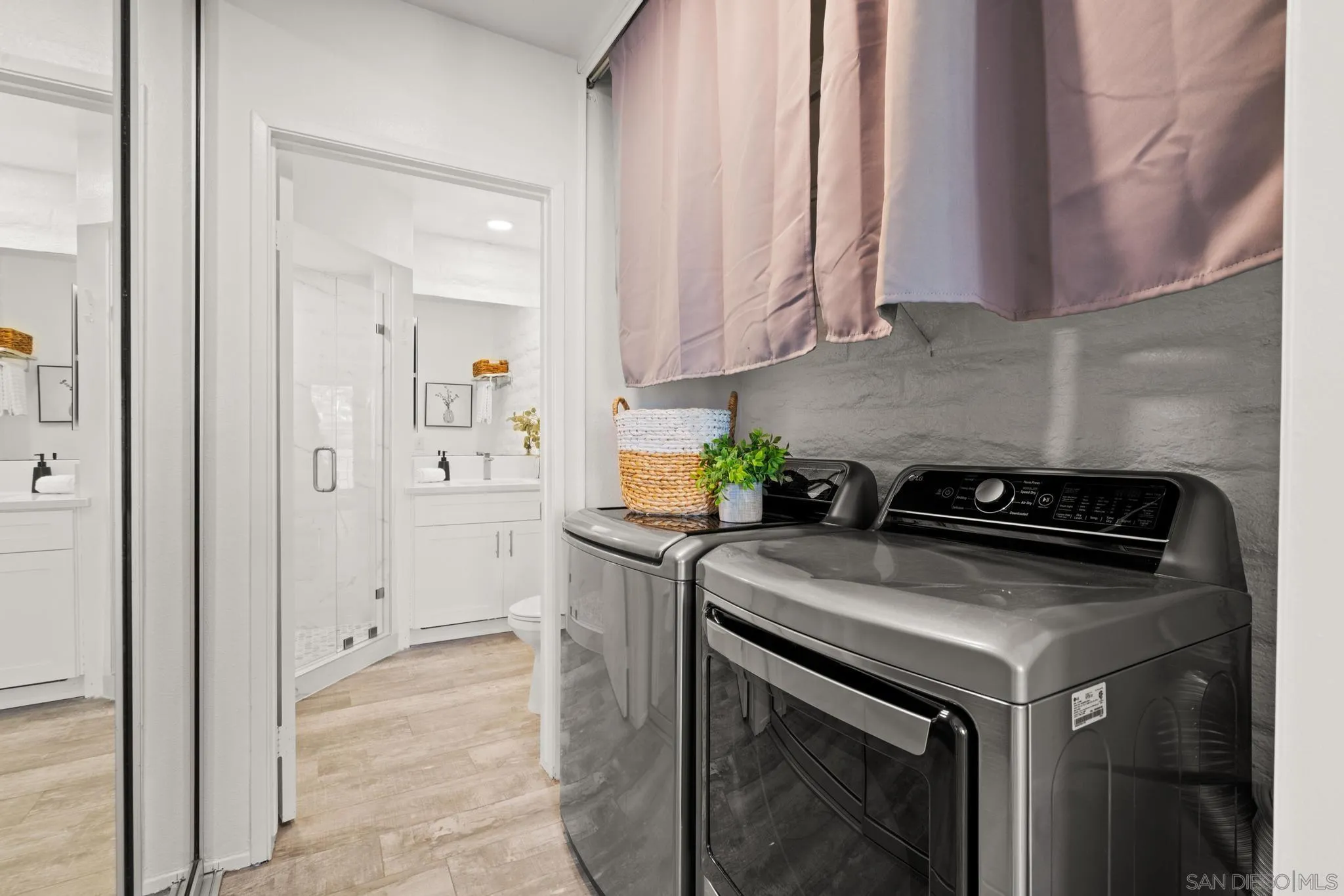 2544 Navarra Drive Unit 17