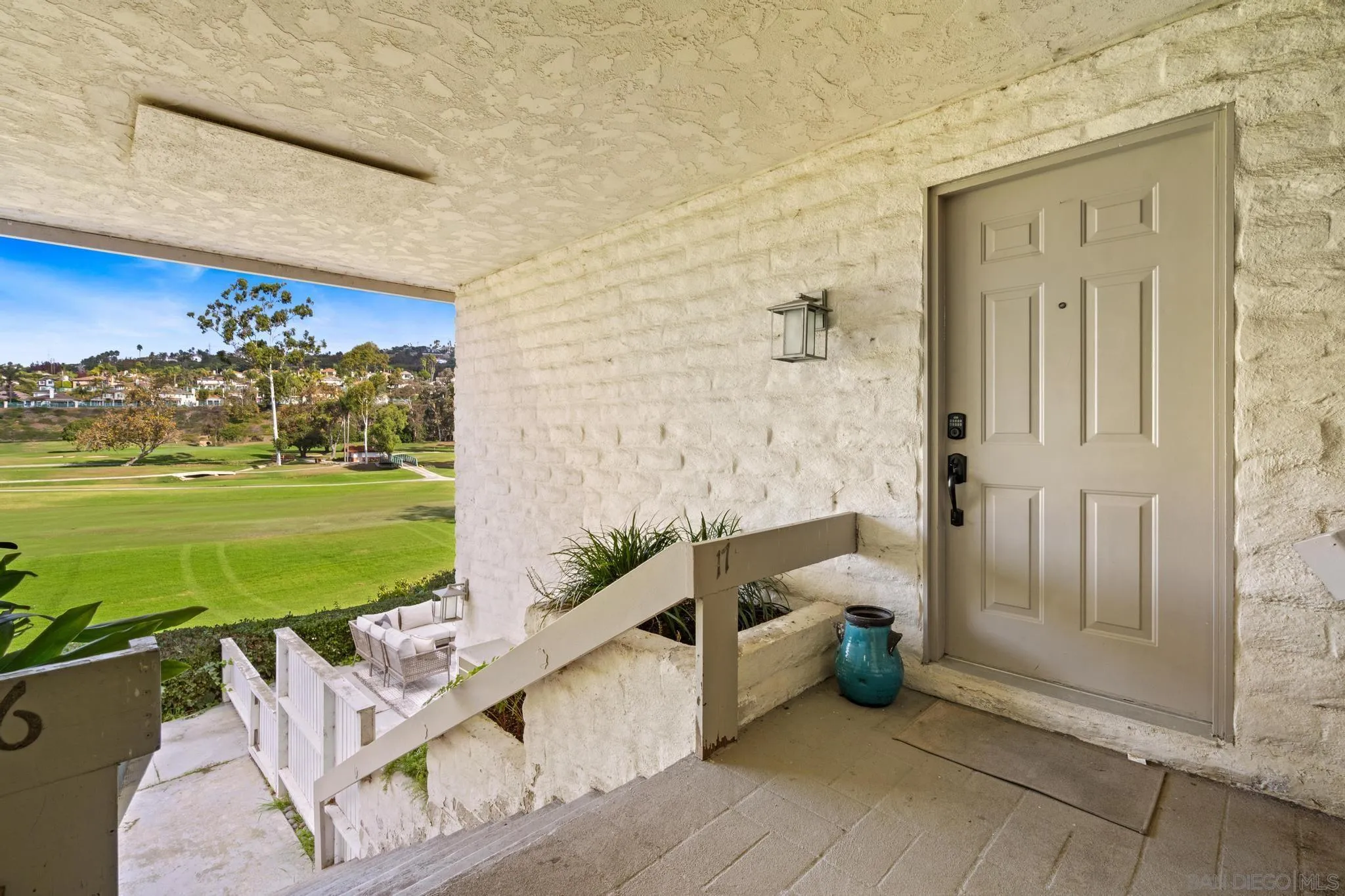 2544 Navarra Drive Unit 17