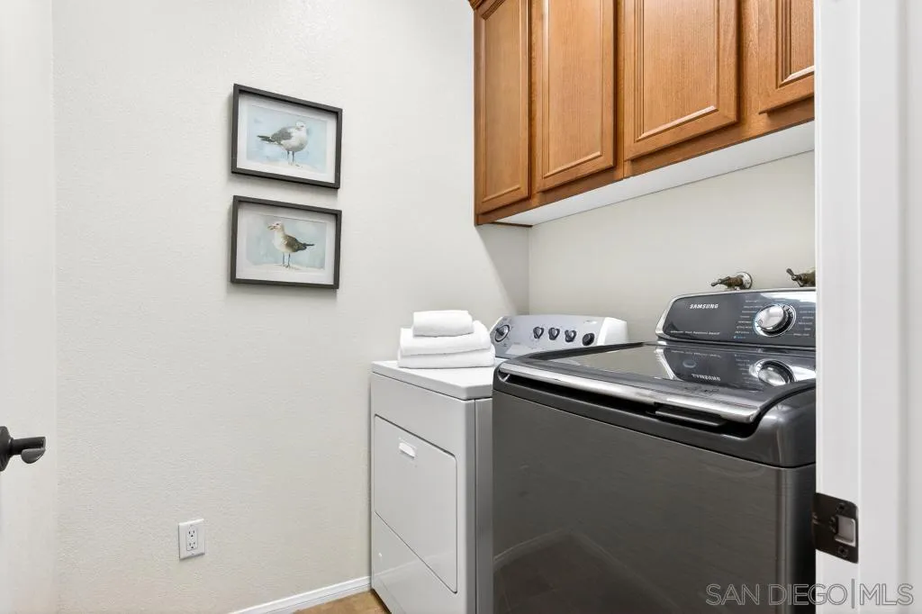 17059 Calle Trevino, Unit 5