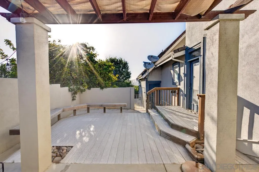 1596 Aldorado Drive