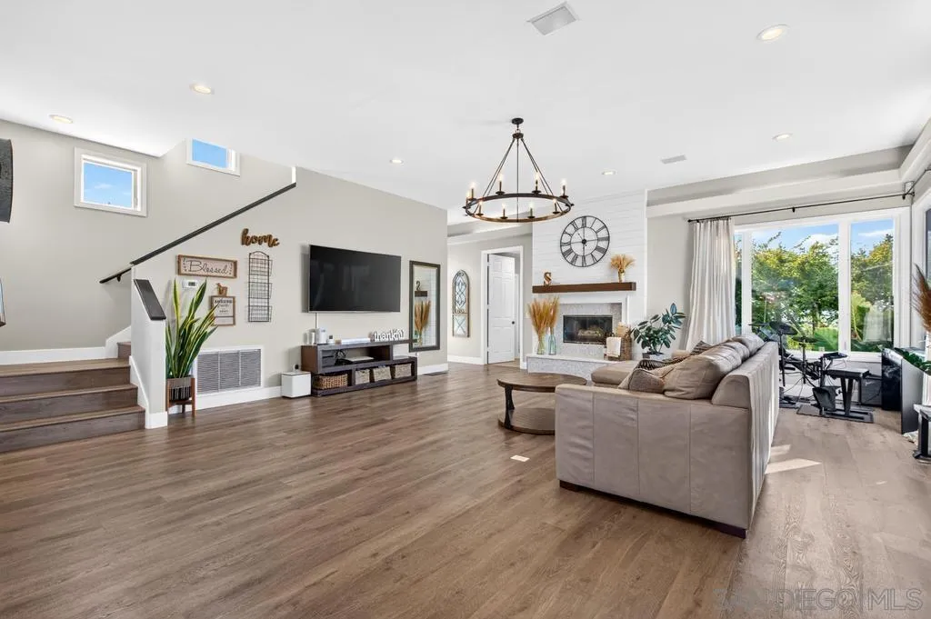 1596 Aldorado Drive