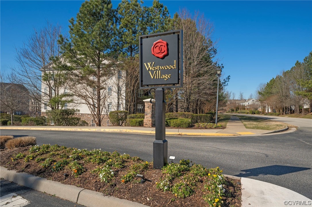 910 Westwood Village Way Unit#404
