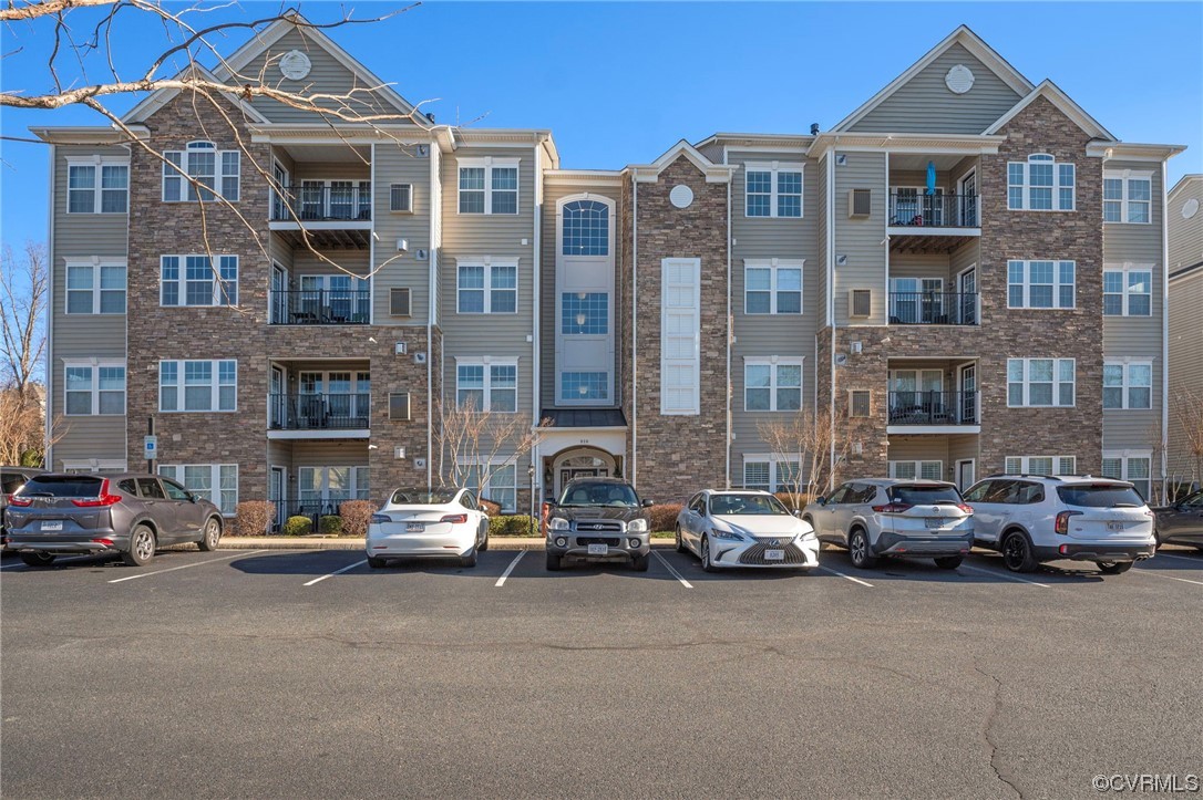 910 Westwood Village Way Unit#404