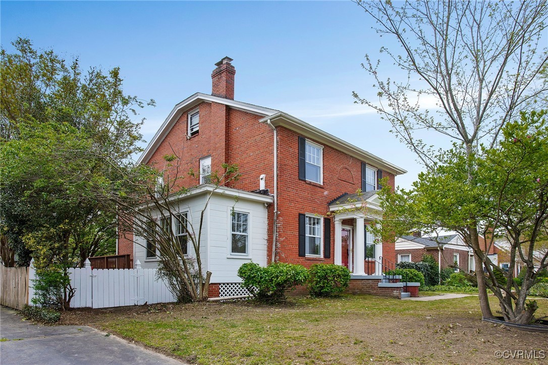 2407 Dumbarton Rd