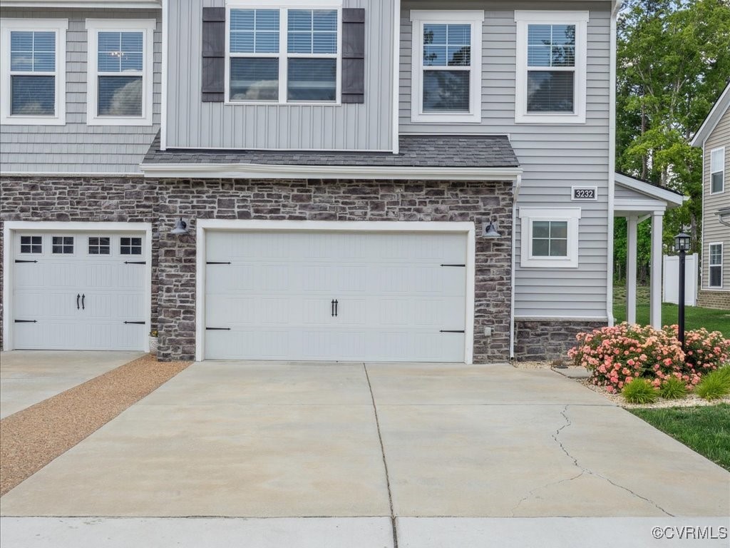 3232 Gannet Ln