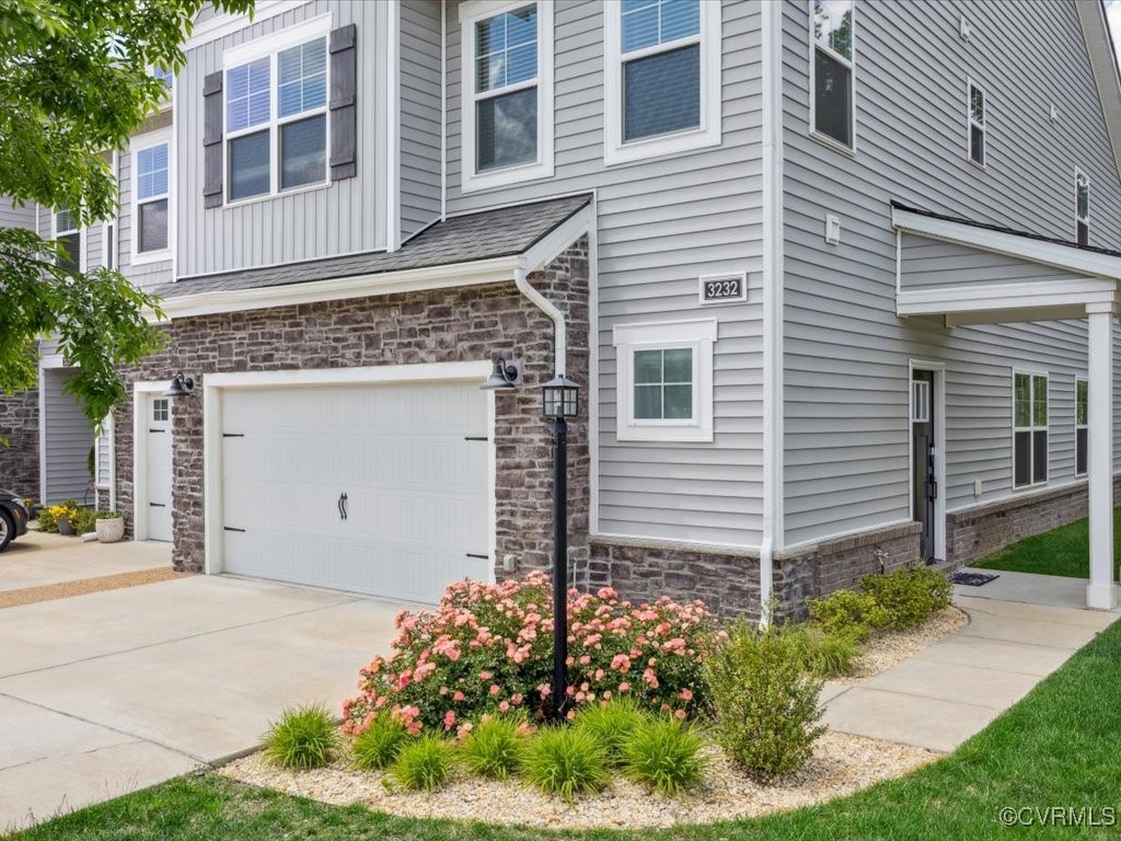 3232 Gannet Ln