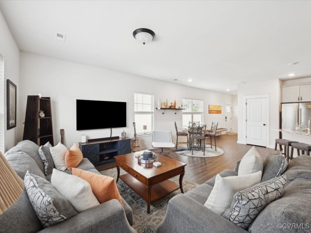 3232 Gannet Ln