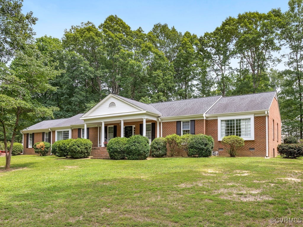 1735 Old Powhatan Est