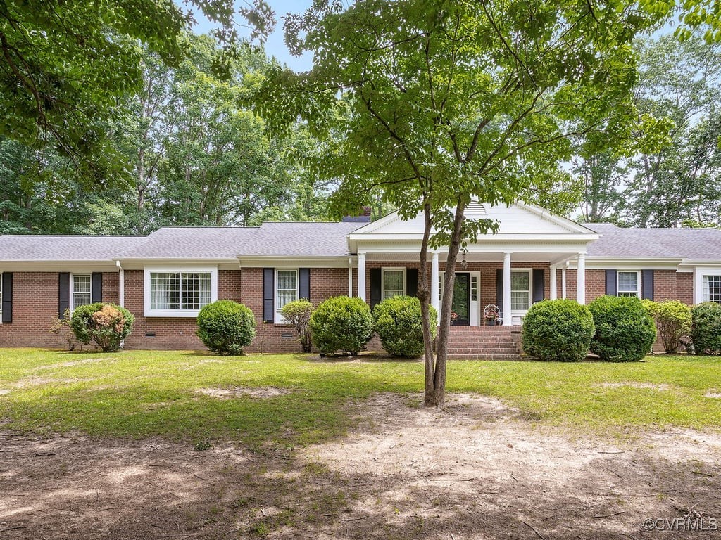 1735 Old Powhatan Est