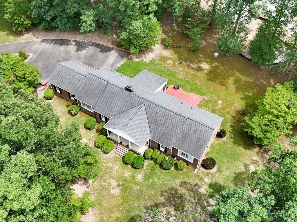 1735 Old Powhatan Est