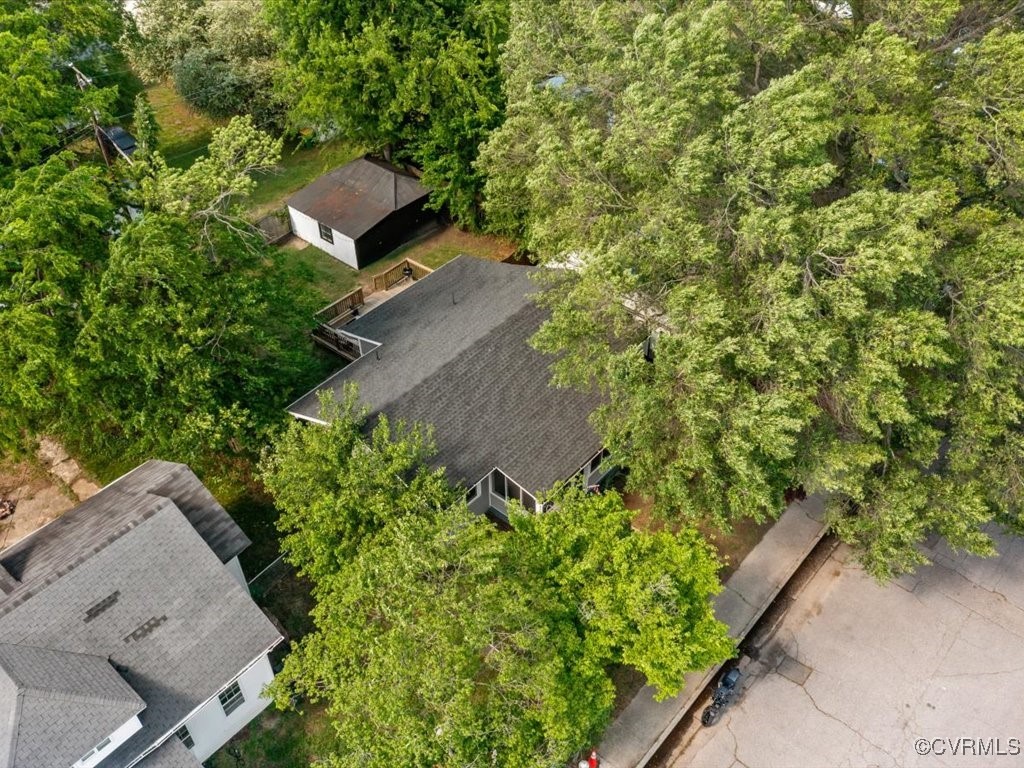 805 E Poythress St