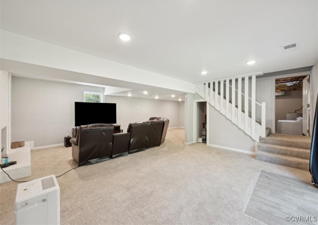 112 Webster Rd
